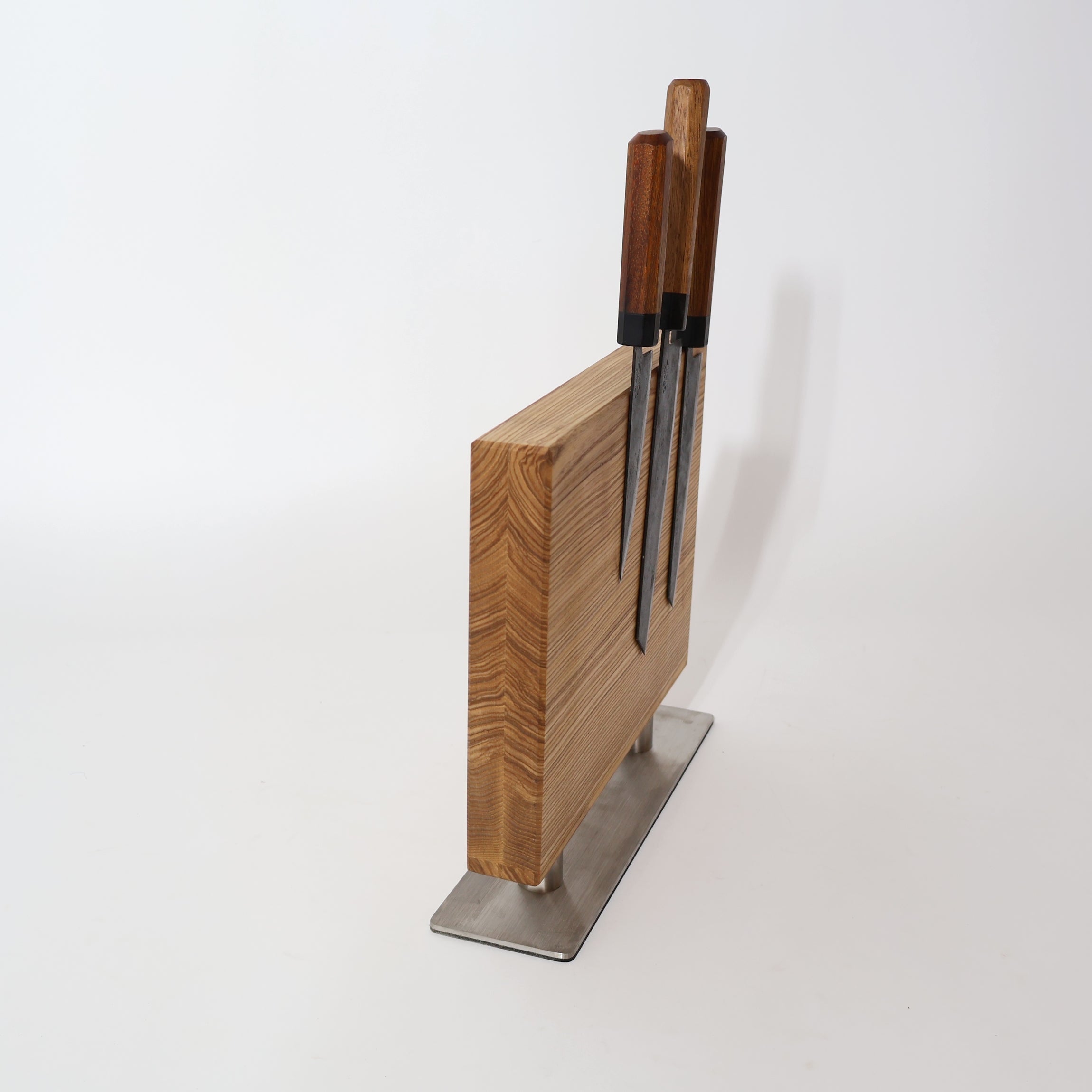 Magnetischer Messerblock Esche „FelsBlick“